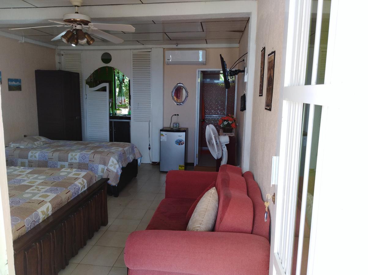Posada Sweet Anashly Fresh Water Bay Extérieur photo